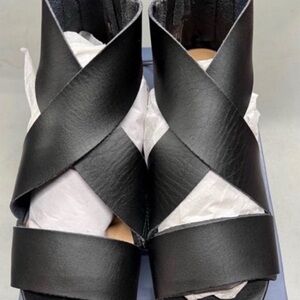 Elegant Black Women's Sandals